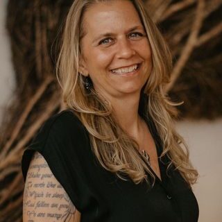 female EMDR therapist trauma specialty in Raleigh North Carolina